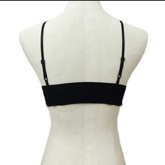 Sexy Faux Leather Crop-top - Picture 5 of 6